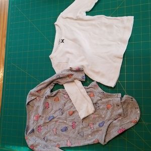 5/$20 Carter's Girls 9 Month Bundle Cat Unicorn Onesie + White Long Sleeve